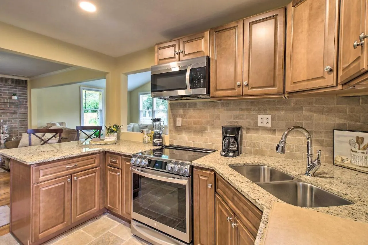 Updated Savannah Hideaway With Luxury Backyard! 0*,  United States
